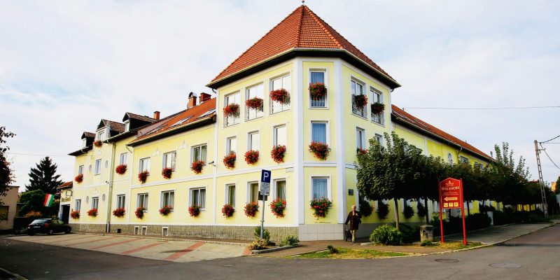 hotelkoronaeger_kiemelt